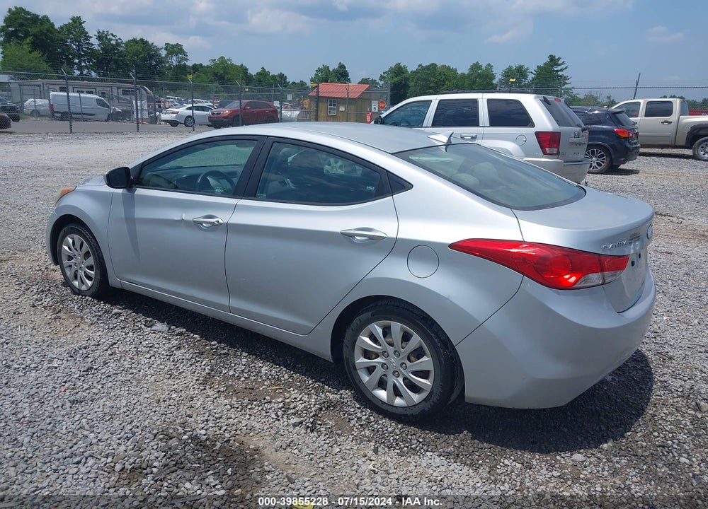 2011 HYUNDAI ELANTRA GLS VIN: 5NPDH4AE5BH040561