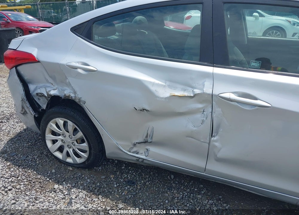 2011 HYUNDAI ELANTRA GLS VIN: 5NPDH4AE5BH040561