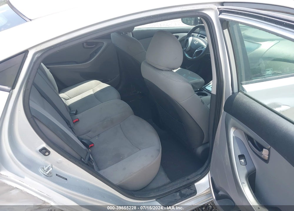2011 HYUNDAI ELANTRA GLS VIN: 5NPDH4AE5BH040561