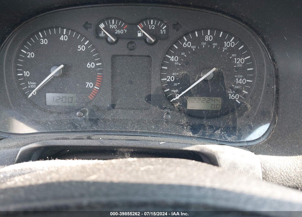 2004 VOLKSWAGEN GOLF GLS 2.0L VIN: 9BWGL61JX44042034