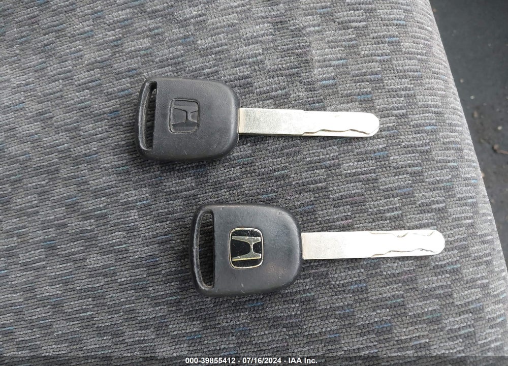 2005 HONDA CIVIC VP VIN: 1HGEM21125L016771
