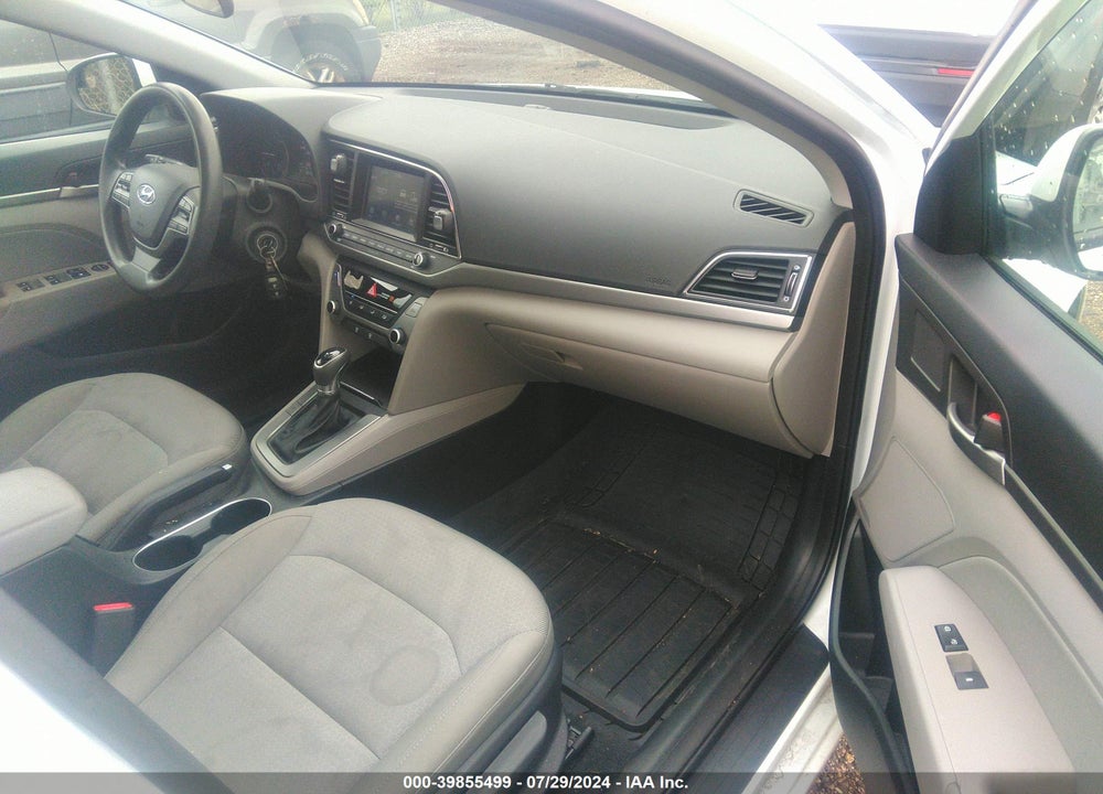 2017 HYUNDAI ELANTRA SE VIN: 5NPD84LF1HH004039