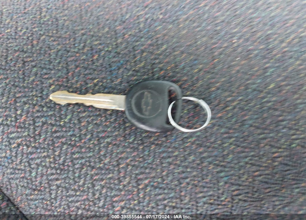 2005 CHEVROLET SILVERADO 1500 WORK TRUCK VIN: 1GCEC14V05Z316980