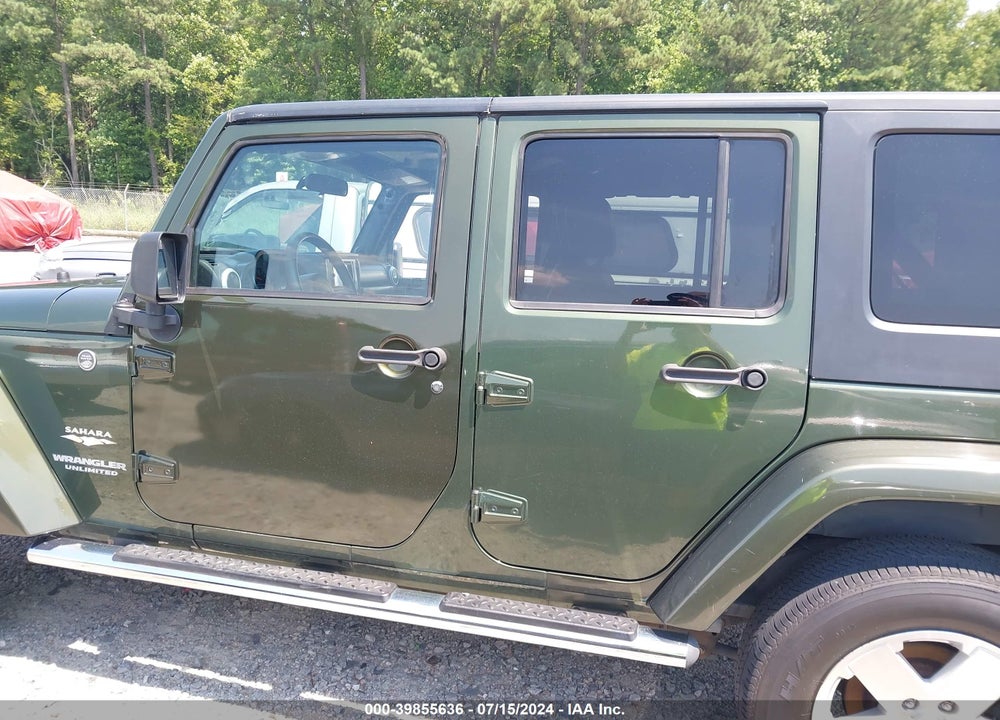 2008 JEEP WRANGLER UNLIMITED SAHARA VIN: 1J4GA59178L638965