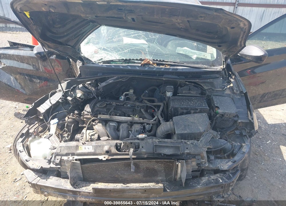 2013 HYUNDAI ELANTRA GLS VIN: 5NPDH4AE9DH302617