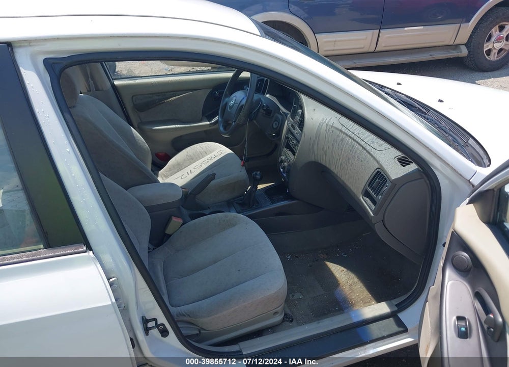 2006 HYUNDAI ELANTRA GLS/LIMITED VIN: KMHDN46D16U240854