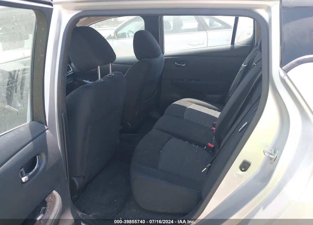 2022 NISSAN LEAF SV 40 KWH VIN: 1N4AZ1CV0NC560880