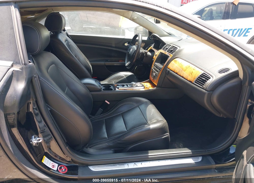 2010 JAGUAR XK VIN: SAJWA4FB0ALB36916