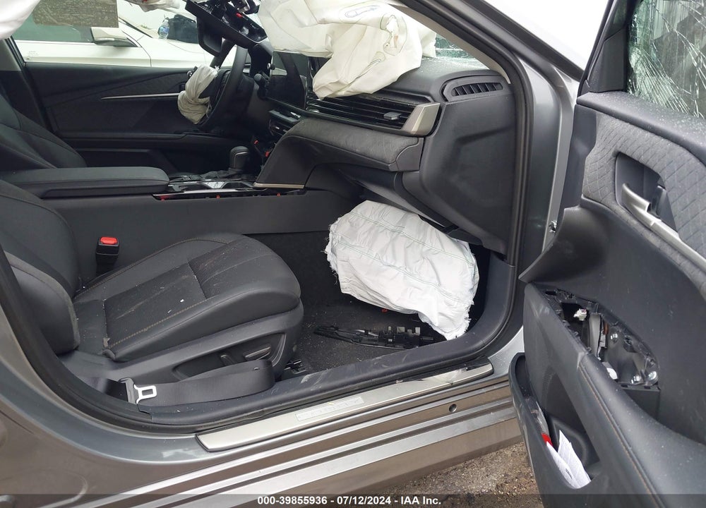 2025 TOYOTA CAMRY XLE VIN: 4T1DAACK2SU505238