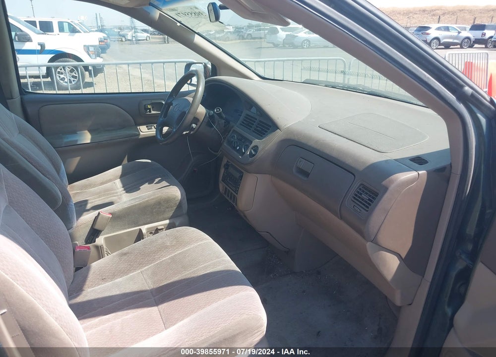 2001 TOYOTA SIENNA CE VIN: 4T3ZF19C61U325287