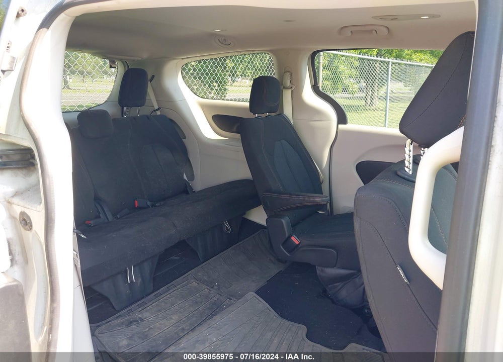2017 CHRYSLER PACIFICA TOURING VIN: 2C4RC1DG4HR609301
