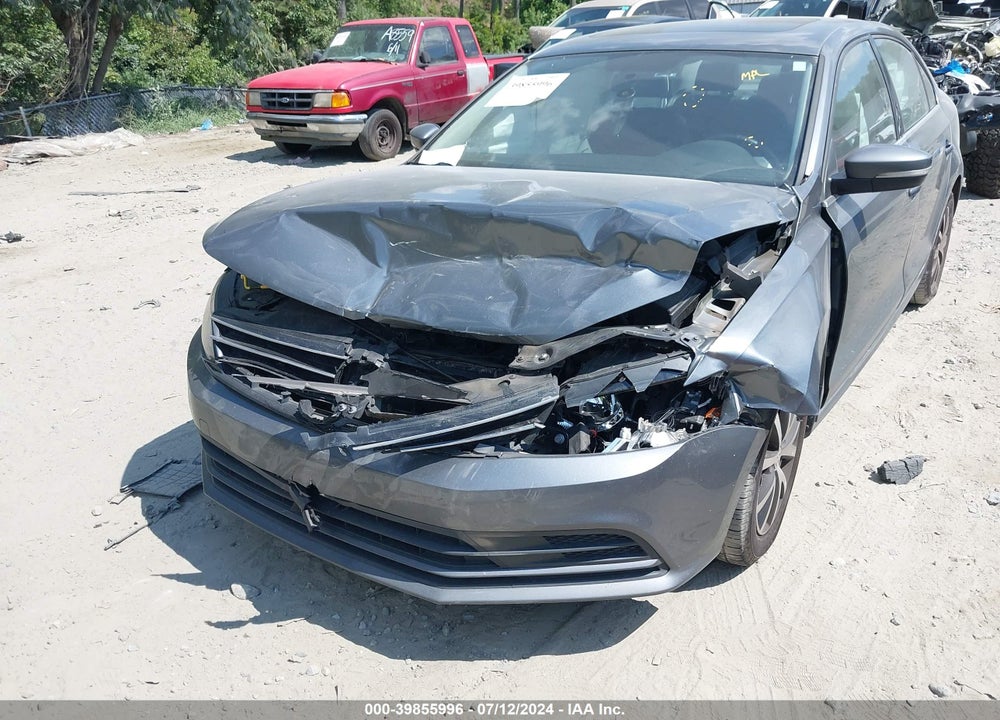2017 VOLKSWAGEN JETTA 1.4T SE VIN: 3VWDB7AJ8HM415486