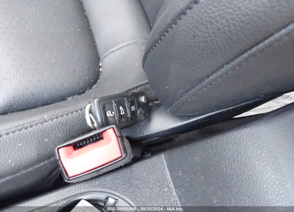 2017 VOLKSWAGEN JETTA 1.4T SE VIN: 3VWDB7AJ8HM415486