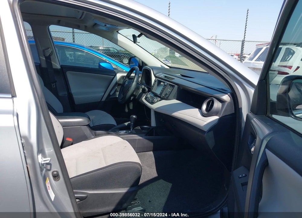 2017 TOYOTA RAV4 XLE VIN: 2T3WFREV9HW355046