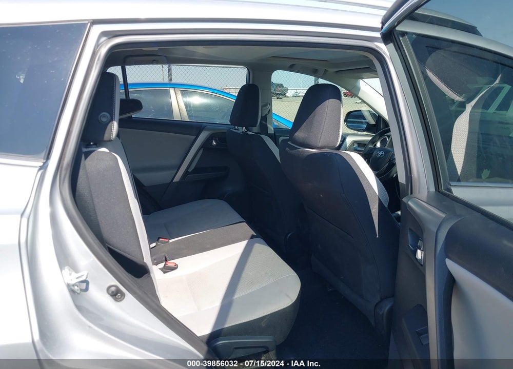 2017 TOYOTA RAV4 XLE VIN: 2T3WFREV9HW355046