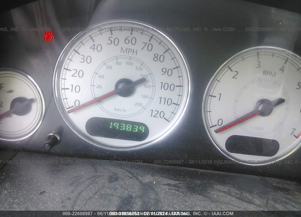 2005 CHRYSLER TOWN & COUNTRY LIMITED VIN: 2C4GP64L95R284629