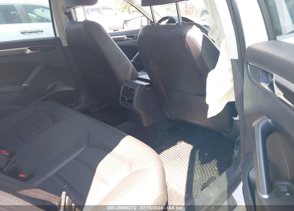2018 VOLKSWAGEN PASSAT 2.0T SE VIN: 1VWBA7A32JC030802