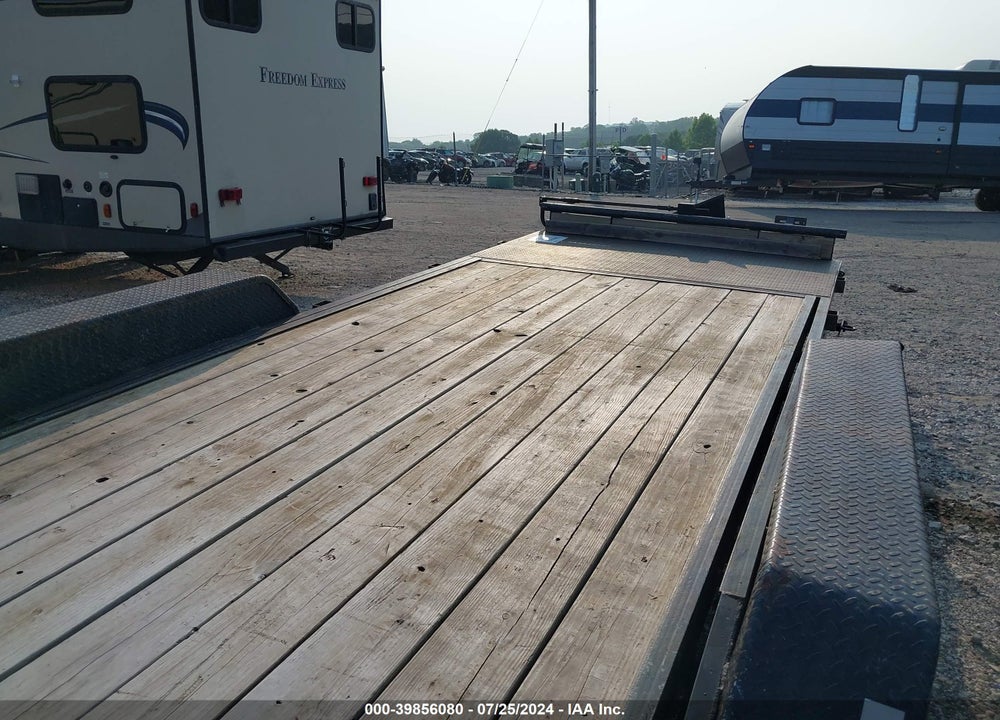 2018 UTILITY STAG FLATBED VIN: 4S91F2628JA377099