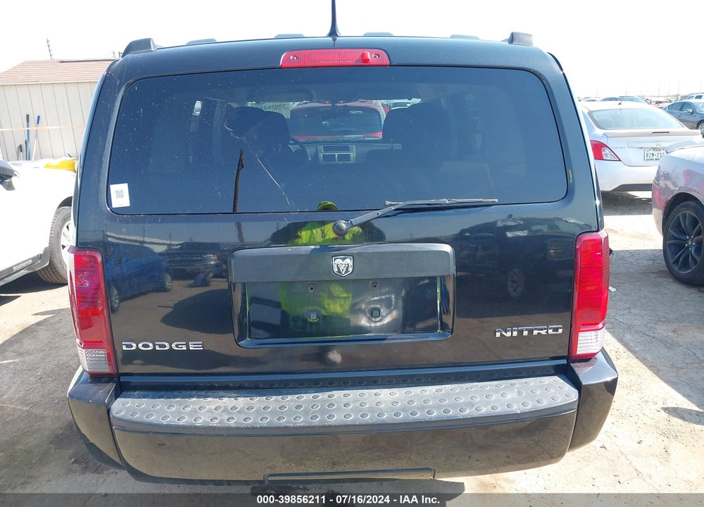 2011 DODGE NITRO HEAT VIN: 1D4PU4GK5BW554526