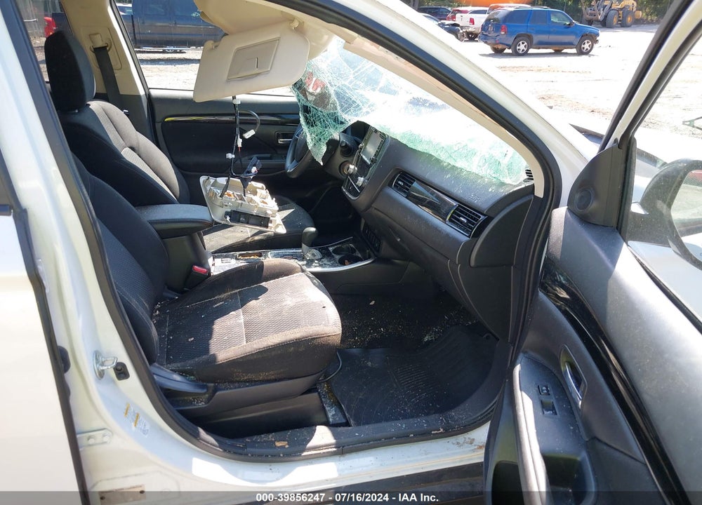 2020 MITSUBISHI OUTLANDER ES 2.4 VIN: JA4AD2A33LZ015549