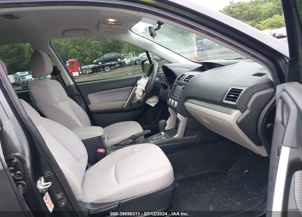 2017 SUBARU FORESTER 2.5I VIN: JF2SJAAC0HH589652