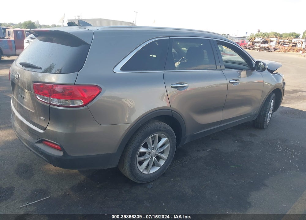2017 KIA SORENTO 2.4L LX VIN: 5XYPGDA31HG289860