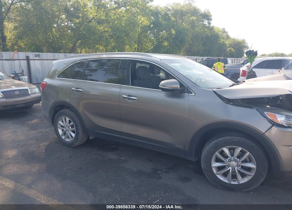 2017 KIA SORENTO 2.4L LX VIN: 5XYPGDA31HG289860