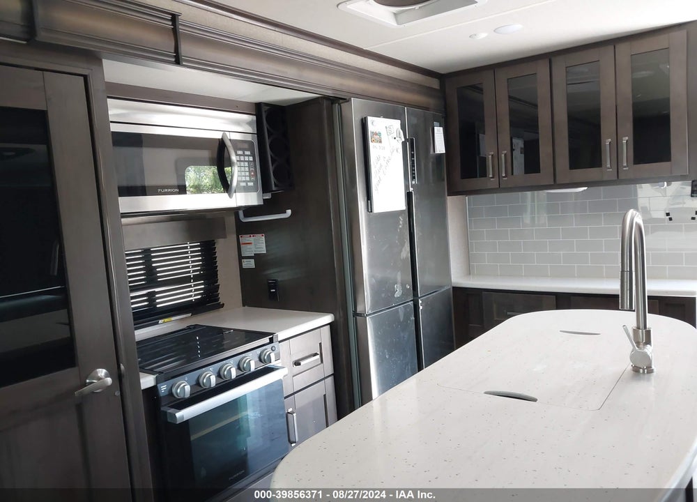 2021 GRAND DESIGN REFLECTION VIN: 573TR3827M3335425