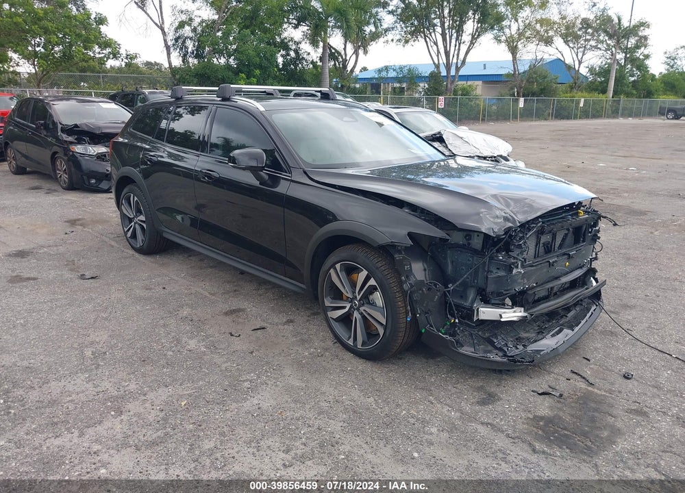 2024 VOLVO V60 CROSS COUNTRY B5 PLUS VIN: YV4L12WY3R2137662