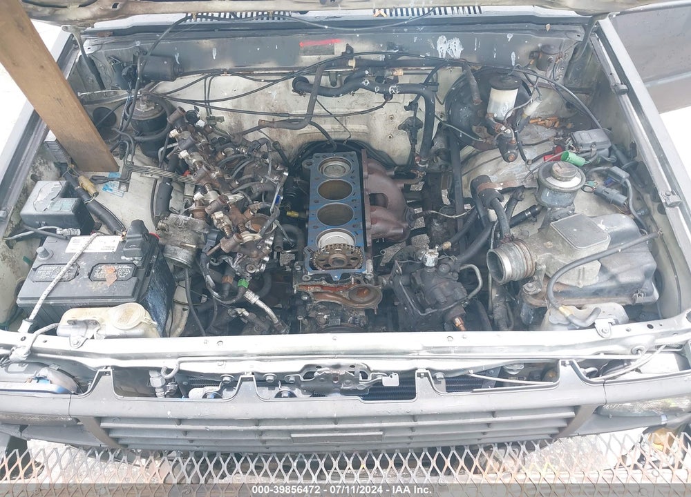 1986 TOYOTA PICKUP CAB CHASSIS RN75 DLX VIN: JT5RN75U9G0010447
