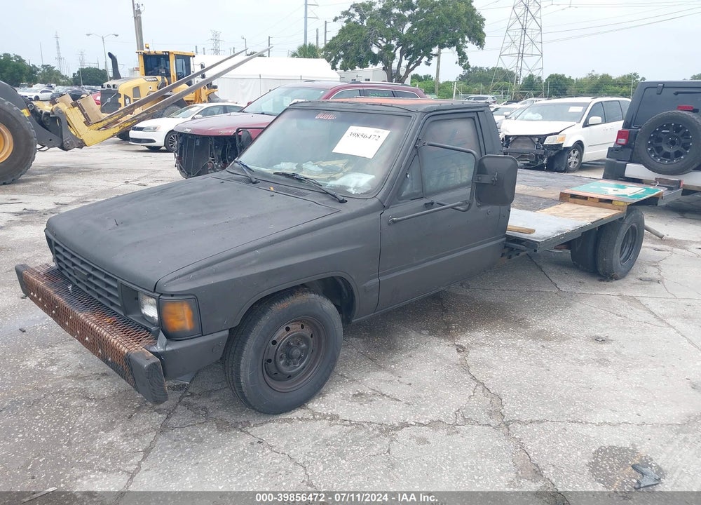 1986 TOYOTA PICKUP CAB CHASSIS RN75 DLX VIN: JT5RN75U9G0010447