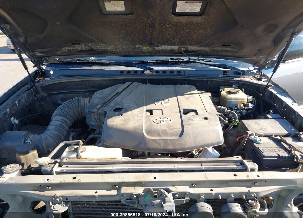 2004 TOYOTA 4RUNNER SR5 V6 VIN: JTEZU14R148014471