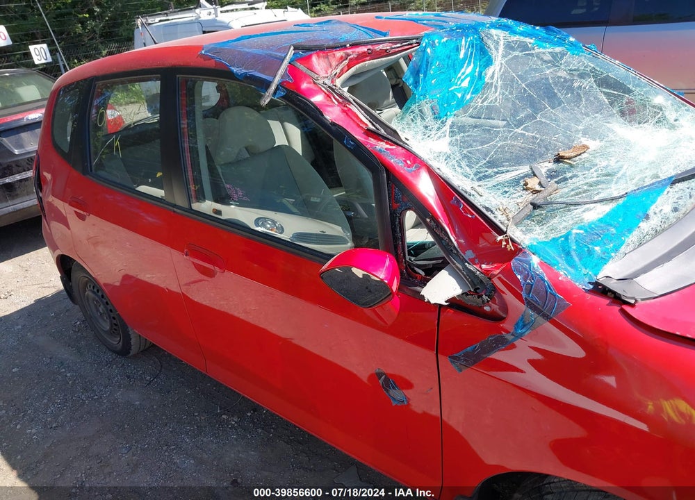 2007 HONDA FIT VIN: JHMGD38427S018024