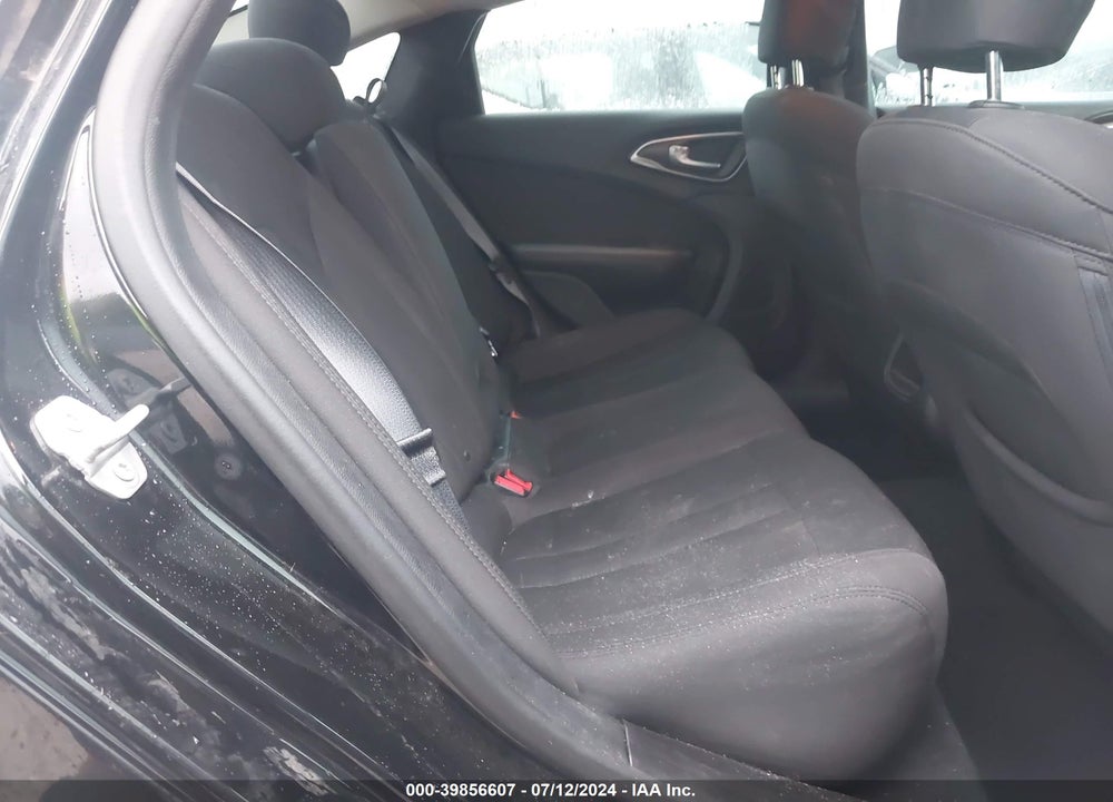 2015 CHRYSLER 200 LIMITED VIN: 1C3CCCAB1FN724611