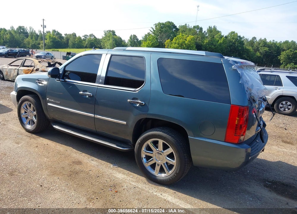 2008 CADILLAC ESCALADE STANDARD VIN: 1GYFK638X8R106577