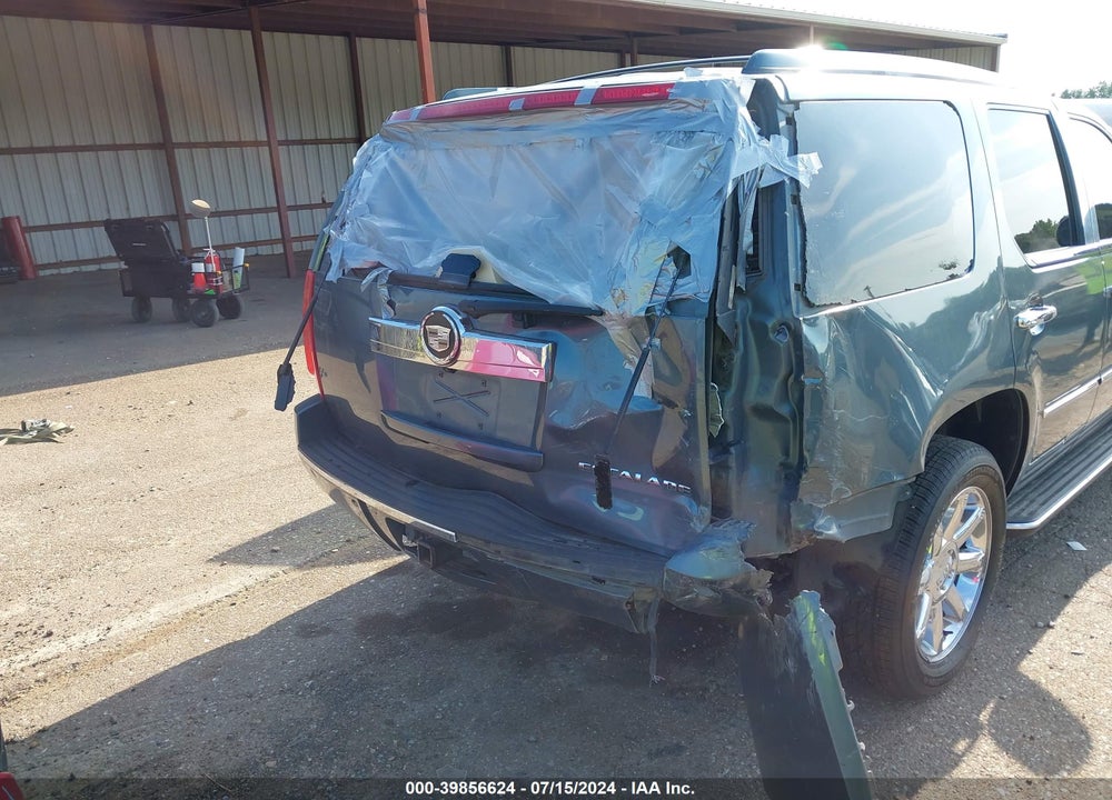 2008 CADILLAC ESCALADE STANDARD VIN: 1GYFK638X8R106577