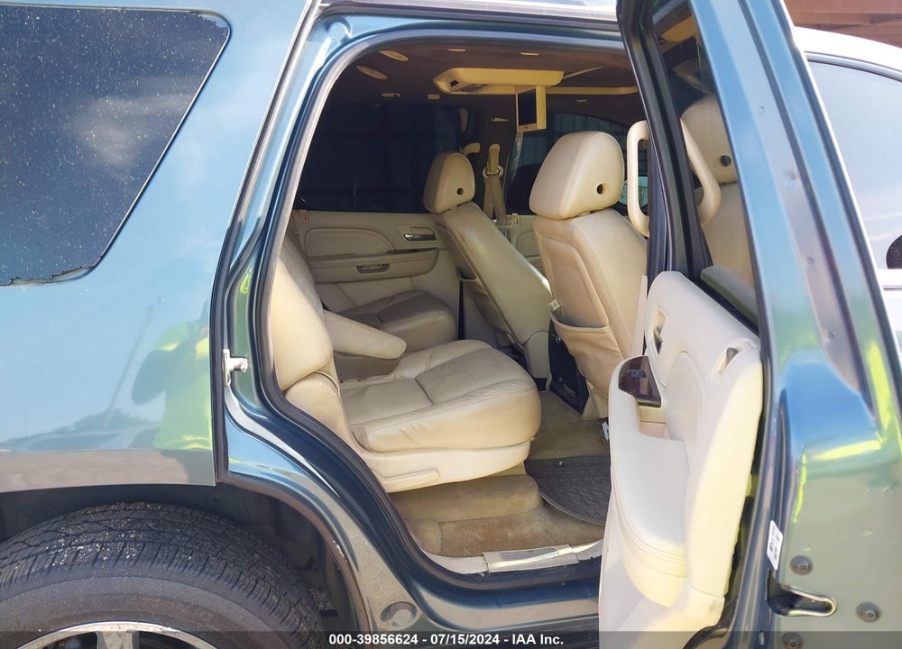 2008 CADILLAC ESCALADE STANDARD VIN: 1GYFK638X8R106577