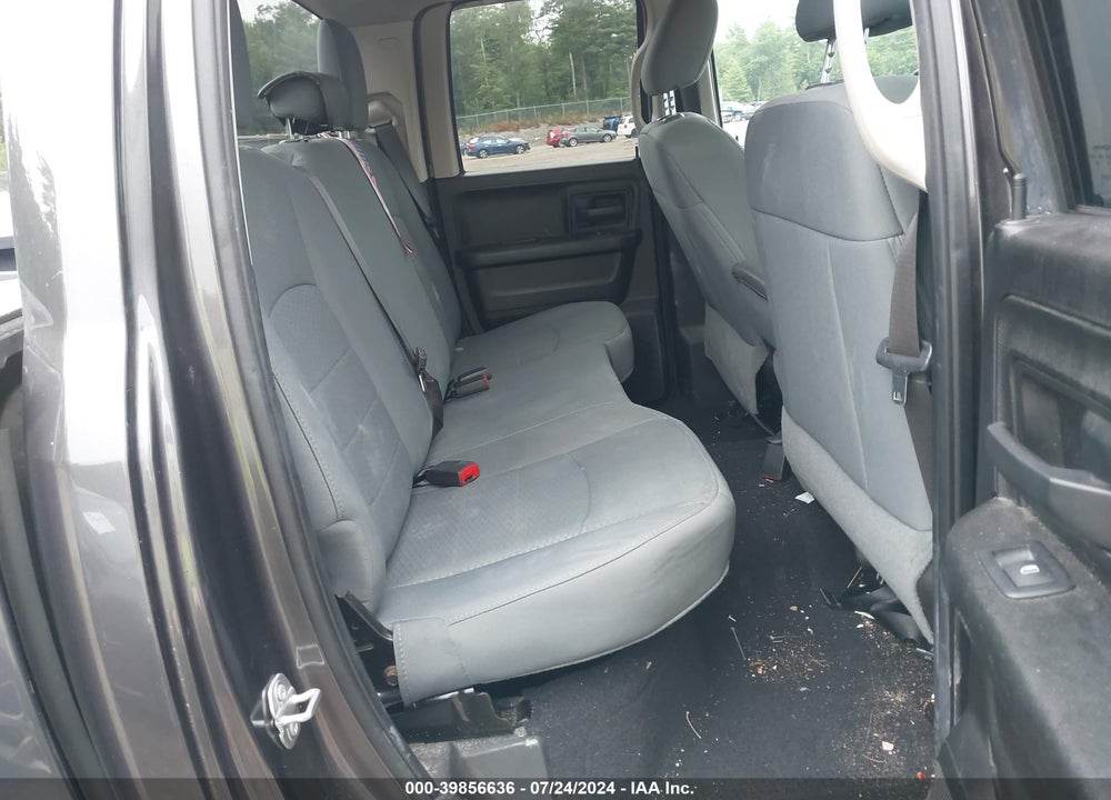 2019 RAM 1500 CLASSIC EXPRESS QUAD CAB 4X4 6'4 BOX VIN: 1C6RR7FG0KS534608