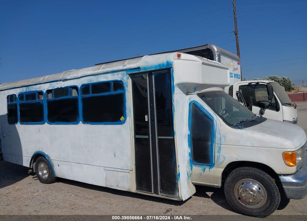 2005 FORD BUS E-450 CUTAWAY VIN: 1FDXE45S35HA09734