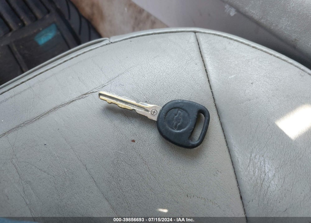 2006 CHEVROLET IMPALA LT VIN: 2G1WC581X69278200