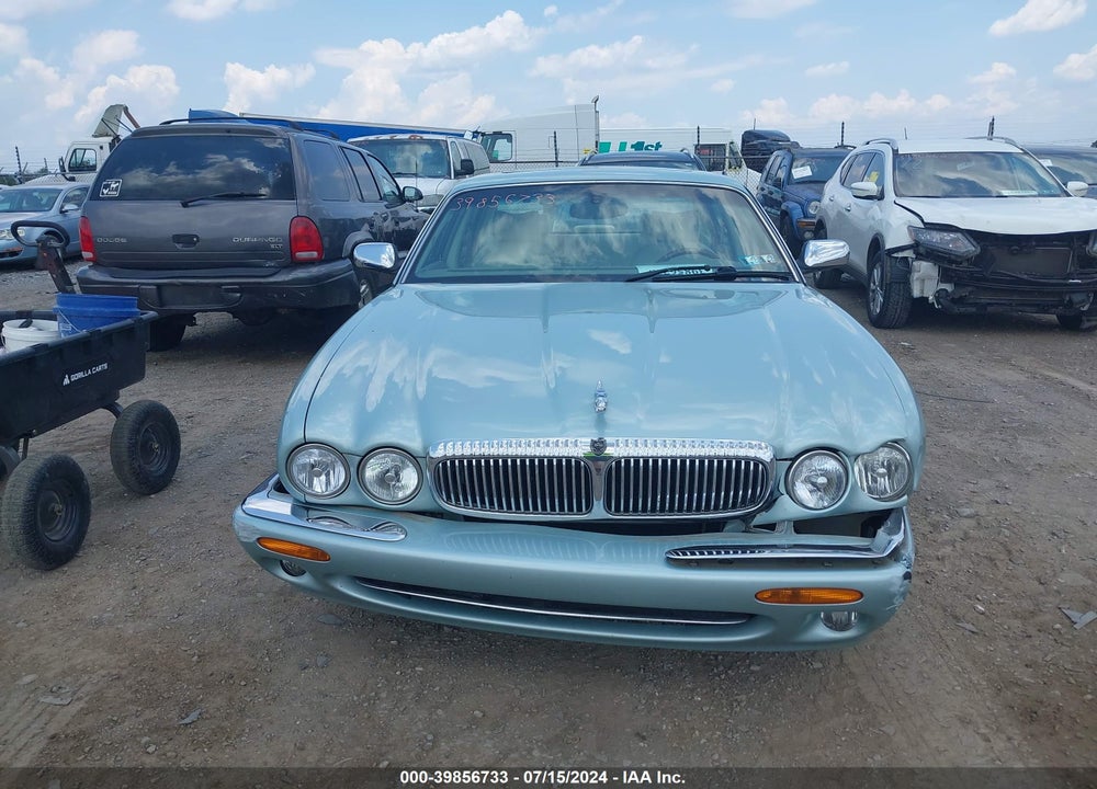 2001 JAGUAR XJ8 VIN: SAJDA24C81LF25049