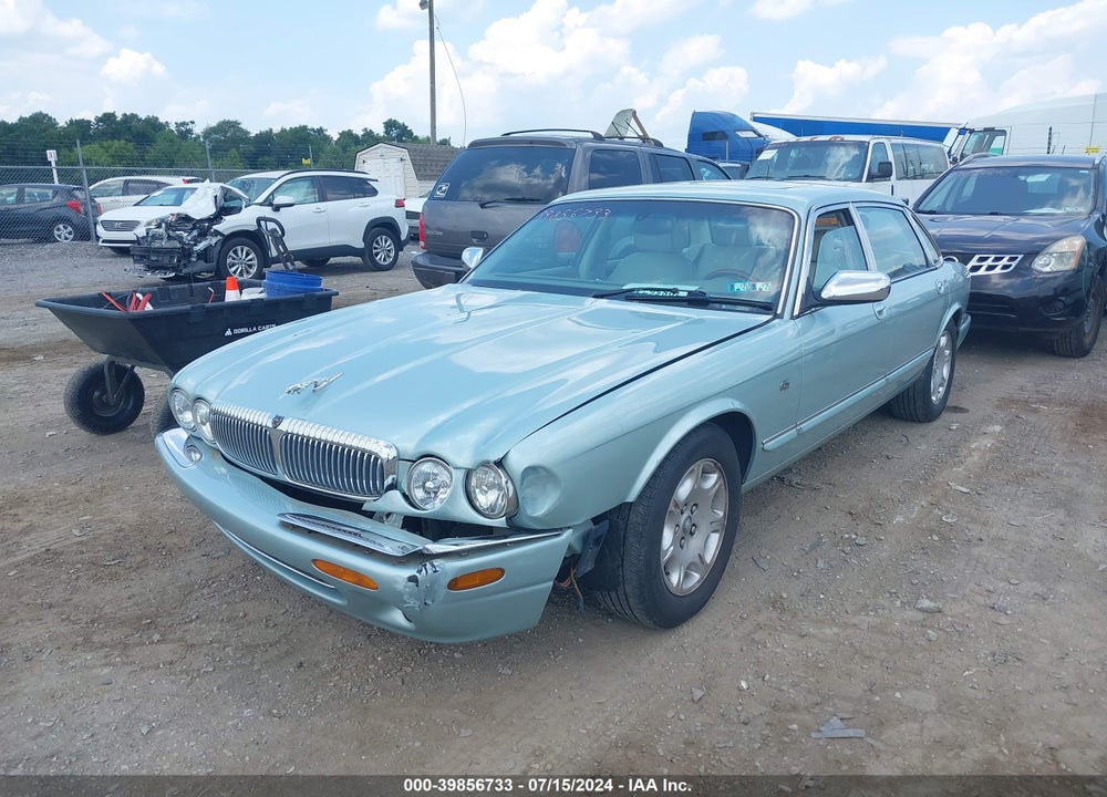 2001 JAGUAR XJ8 VIN: SAJDA24C81LF25049
