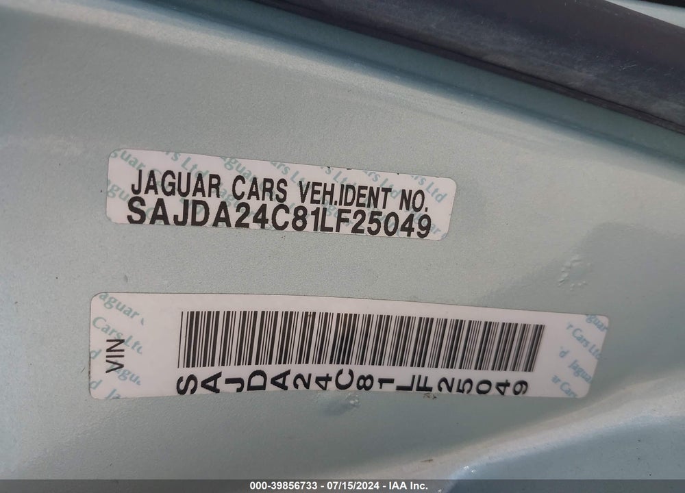2001 JAGUAR XJ8 VIN: SAJDA24C81LF25049