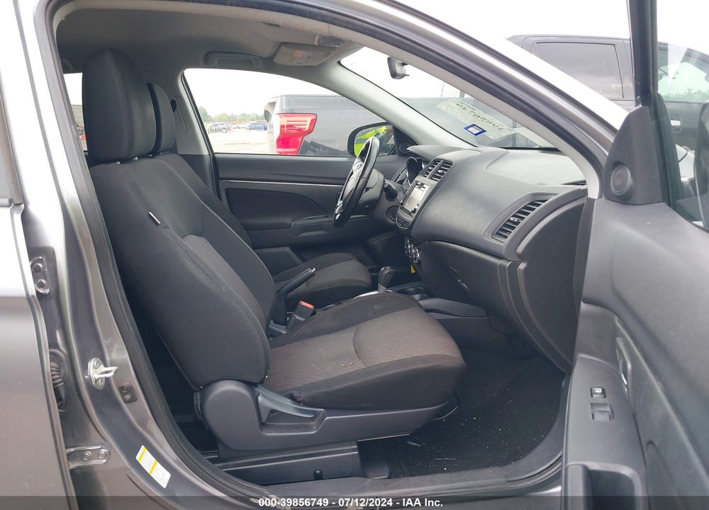2017 MITSUBISHI OUTLANDER SPORT 2.4 SE VIN: JA4AP3AW7HZ056149