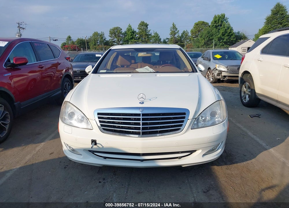 2008 MERCEDES-BENZ S 550 4MATIC VIN: WDDNG86X88A218185