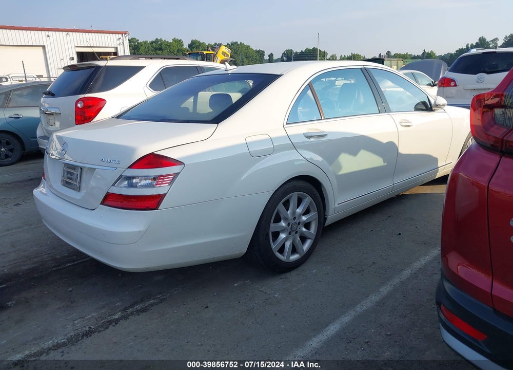 2008 MERCEDES-BENZ S 550 4MATIC VIN: WDDNG86X88A218185