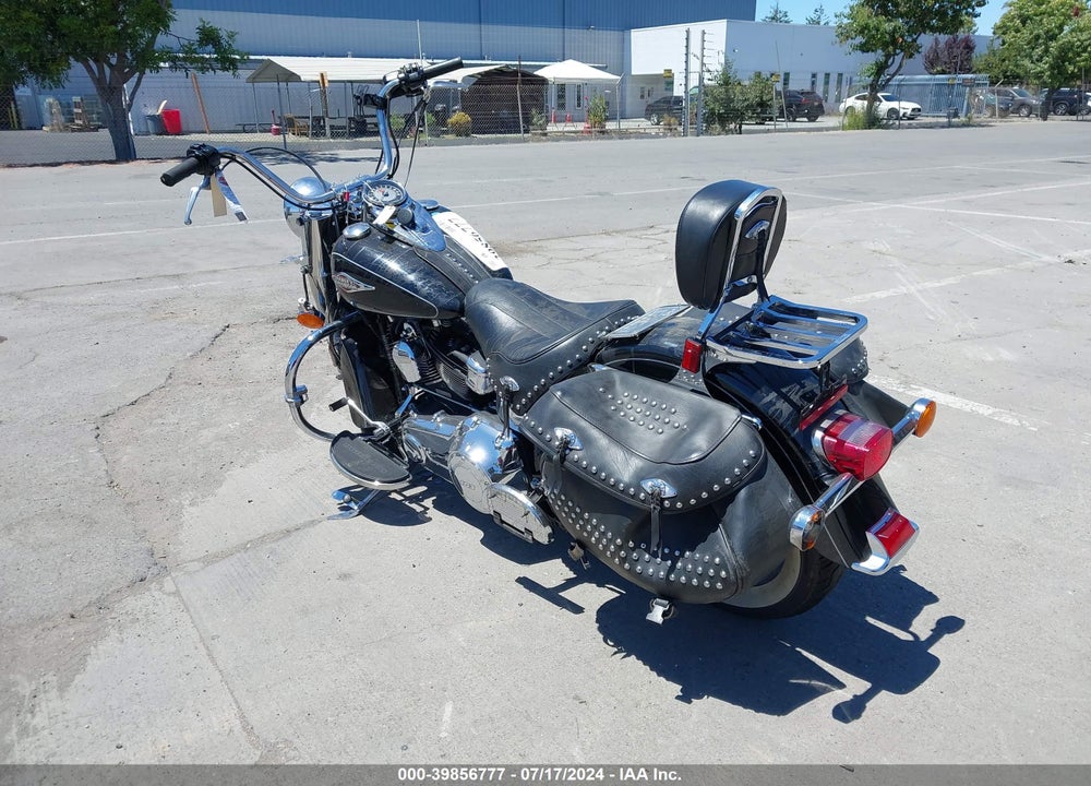 2014 HARLEY-DAVIDSON FLSTC HERITAGE SOFTAIL CLASSIC VIN: 1HD1BWV39EB035909