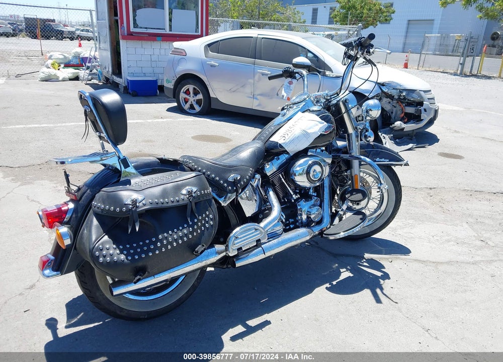 2014 HARLEY-DAVIDSON FLSTC HERITAGE SOFTAIL CLASSIC VIN: 1HD1BWV39EB035909