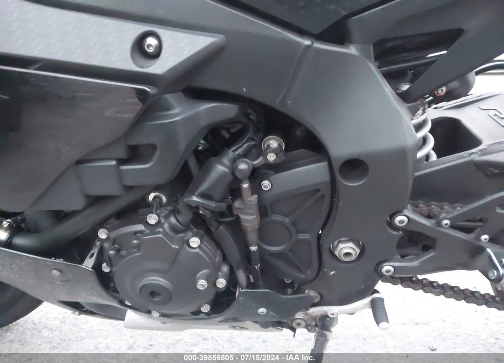 2017 YAMAHA YZFR1 C VIN: JYARN39Y4HA001303