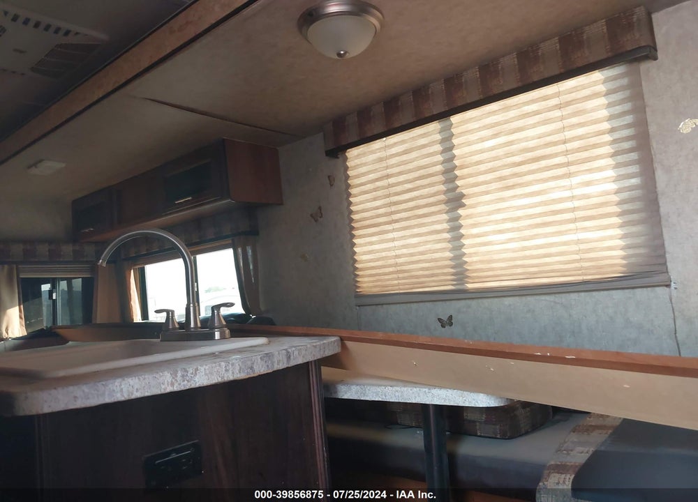 2018 PRIM AVENGER AT VIN: 5ZT2AVZB0JB917936